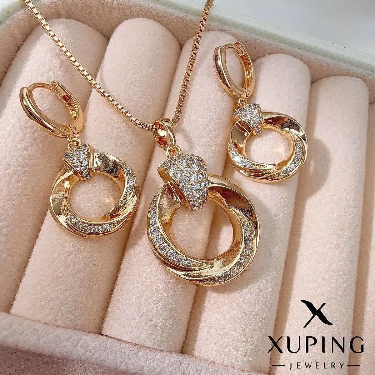 ❤️ * یه نماد کوچیک از هزار...