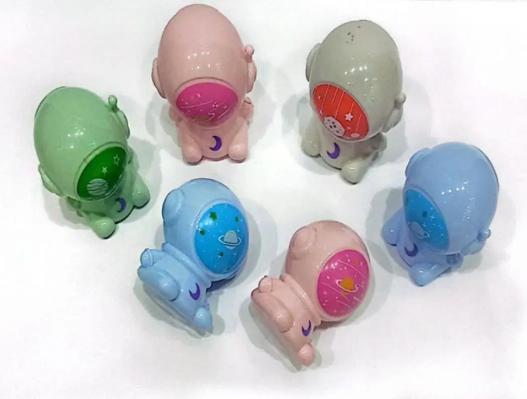 تراش فضانورد مخزن دار 
