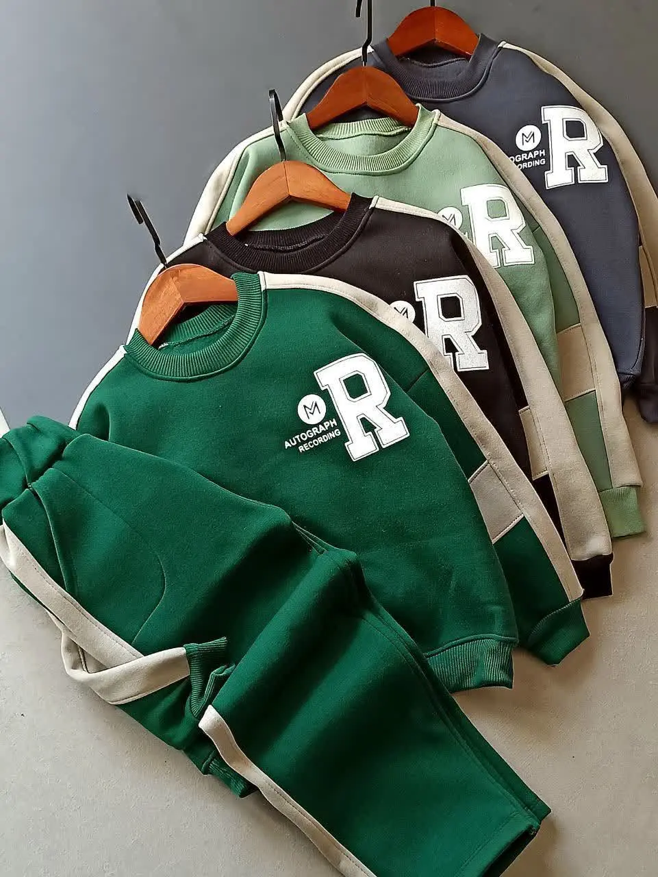 ست تو کرکی گرم و اقت. صادی✌🏽