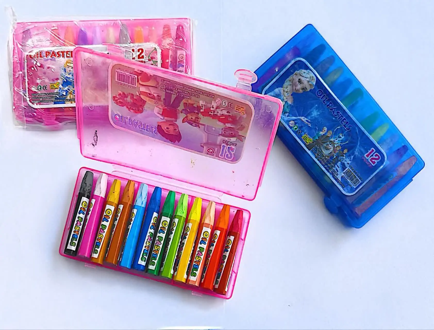 پاستل ۱۲ رنگ طلقی 
