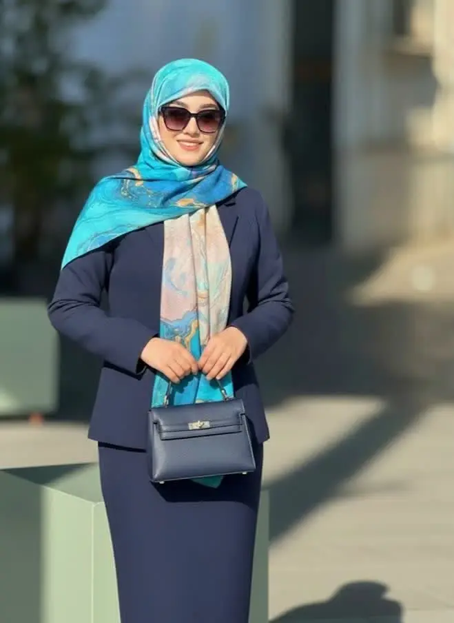 یه روسری خوش رنگ و لعاب👌