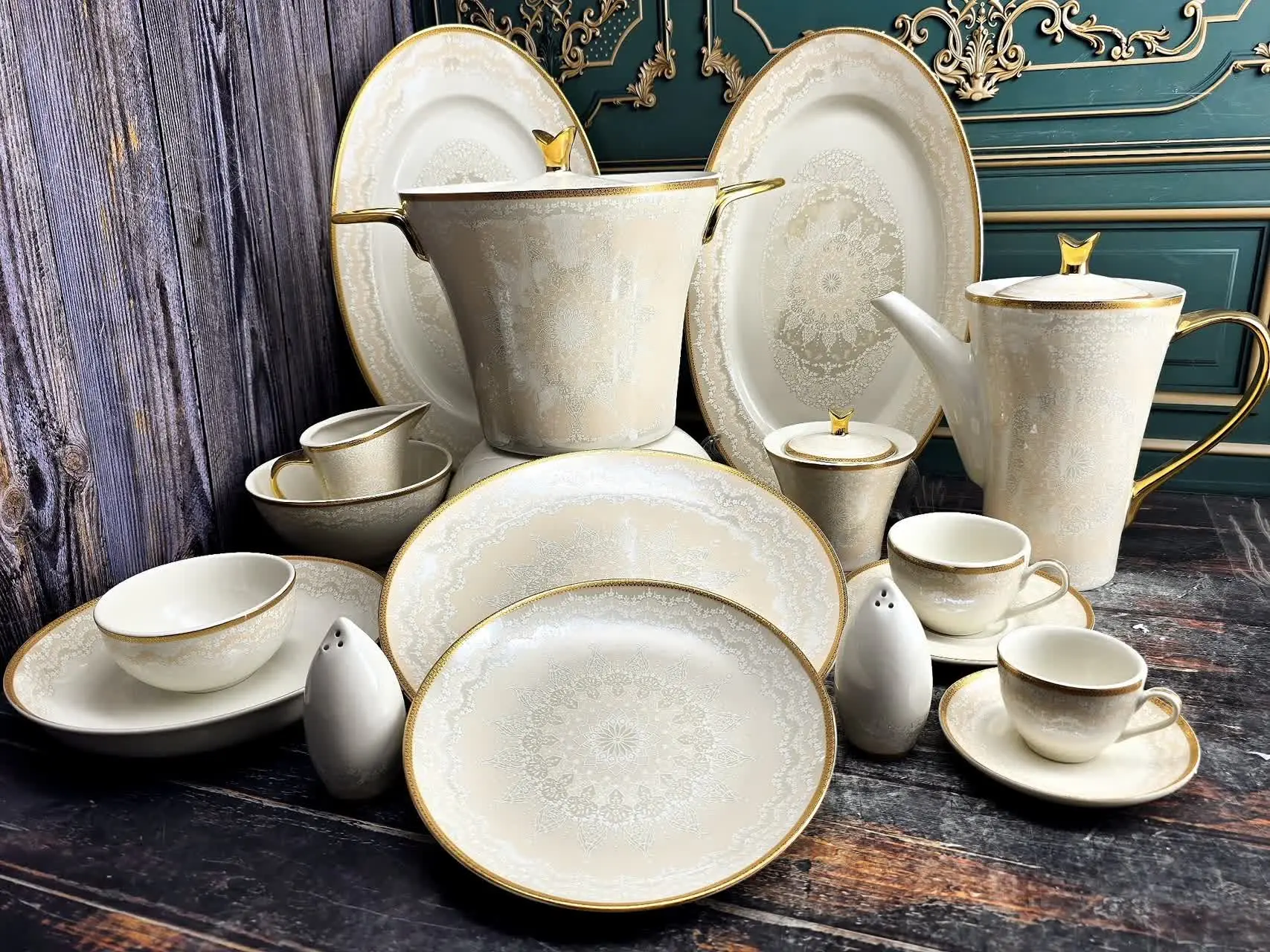 🔴چینی پردیس ۹۹و ۳۰پارچه 
