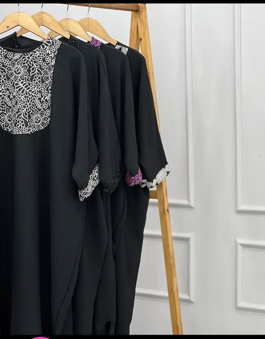 👚 نام: مدل شادی
