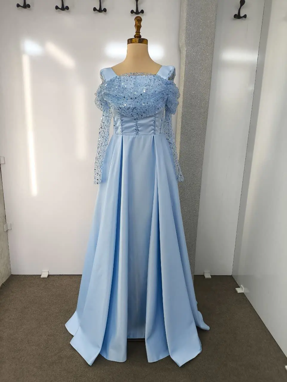 ماکسی مجلسی بیتا ۷