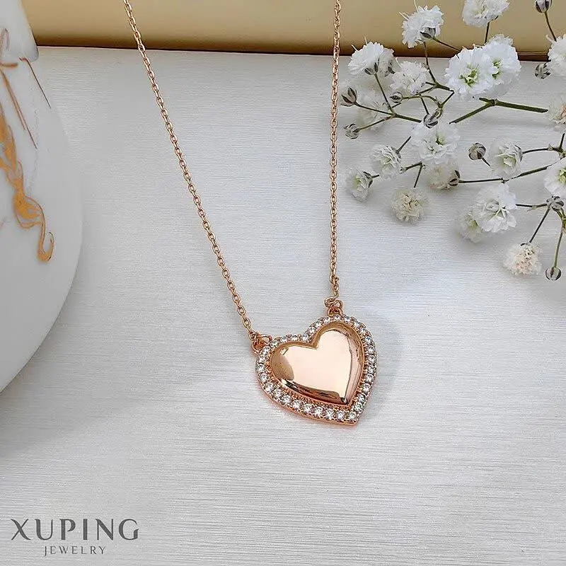 ⚜️ گردنبند قلب قاب نگین از...