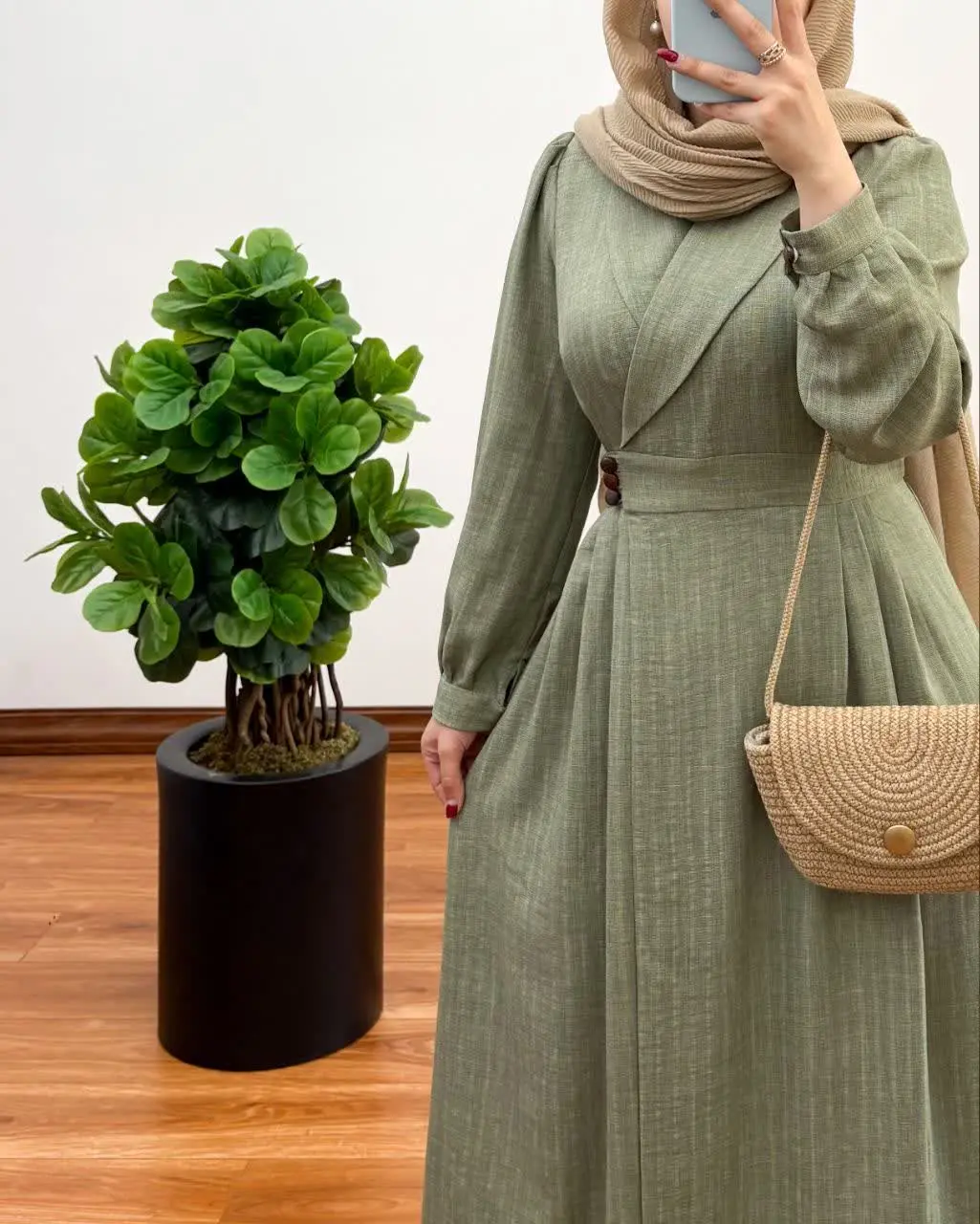 مانتو‌ بلند یاسمن 
