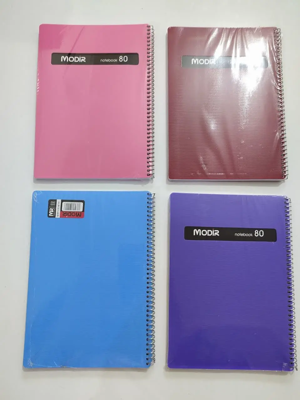 دفتر مدیر لاتین پنجره دار