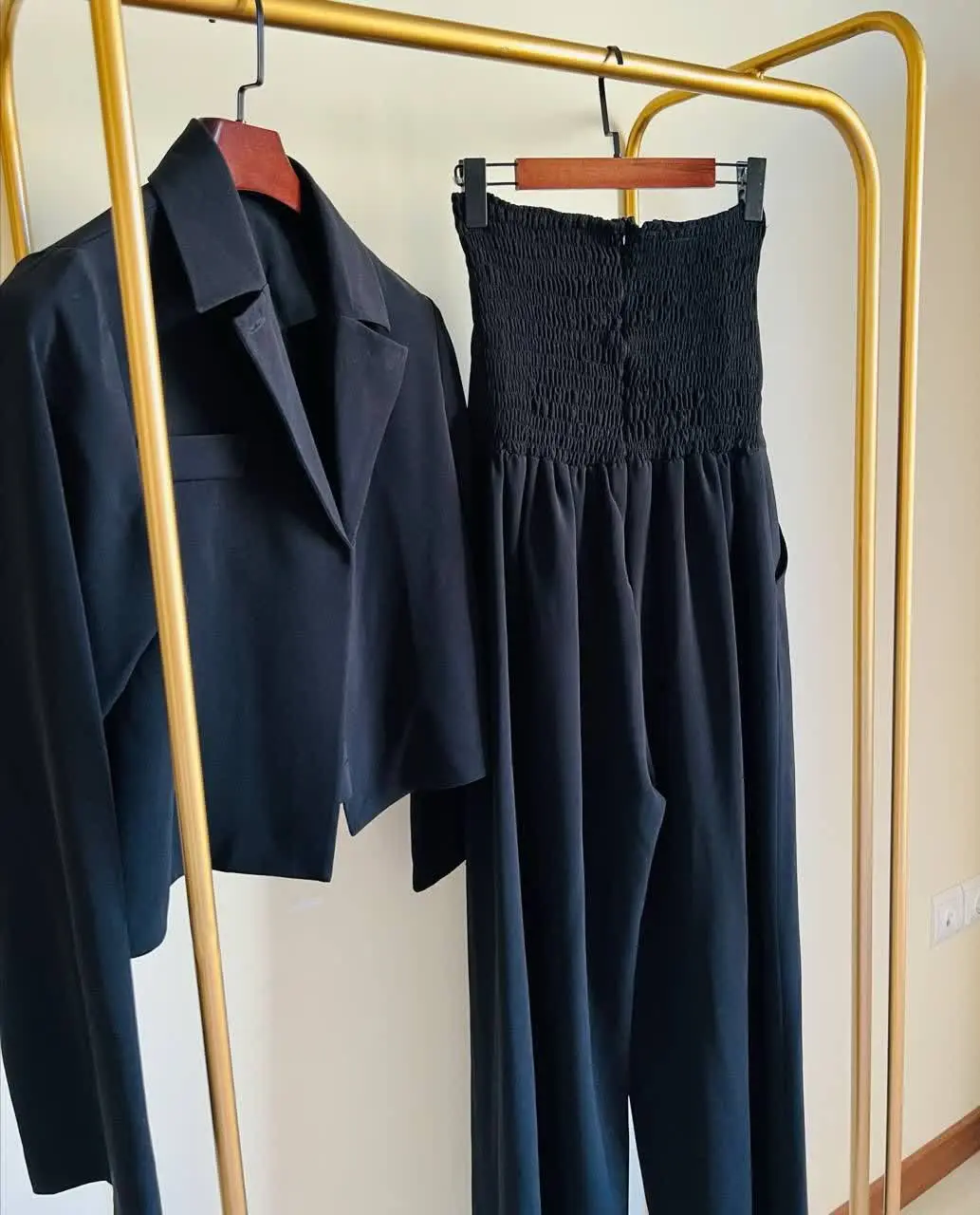 نام: اورال و کت مدل هستی
