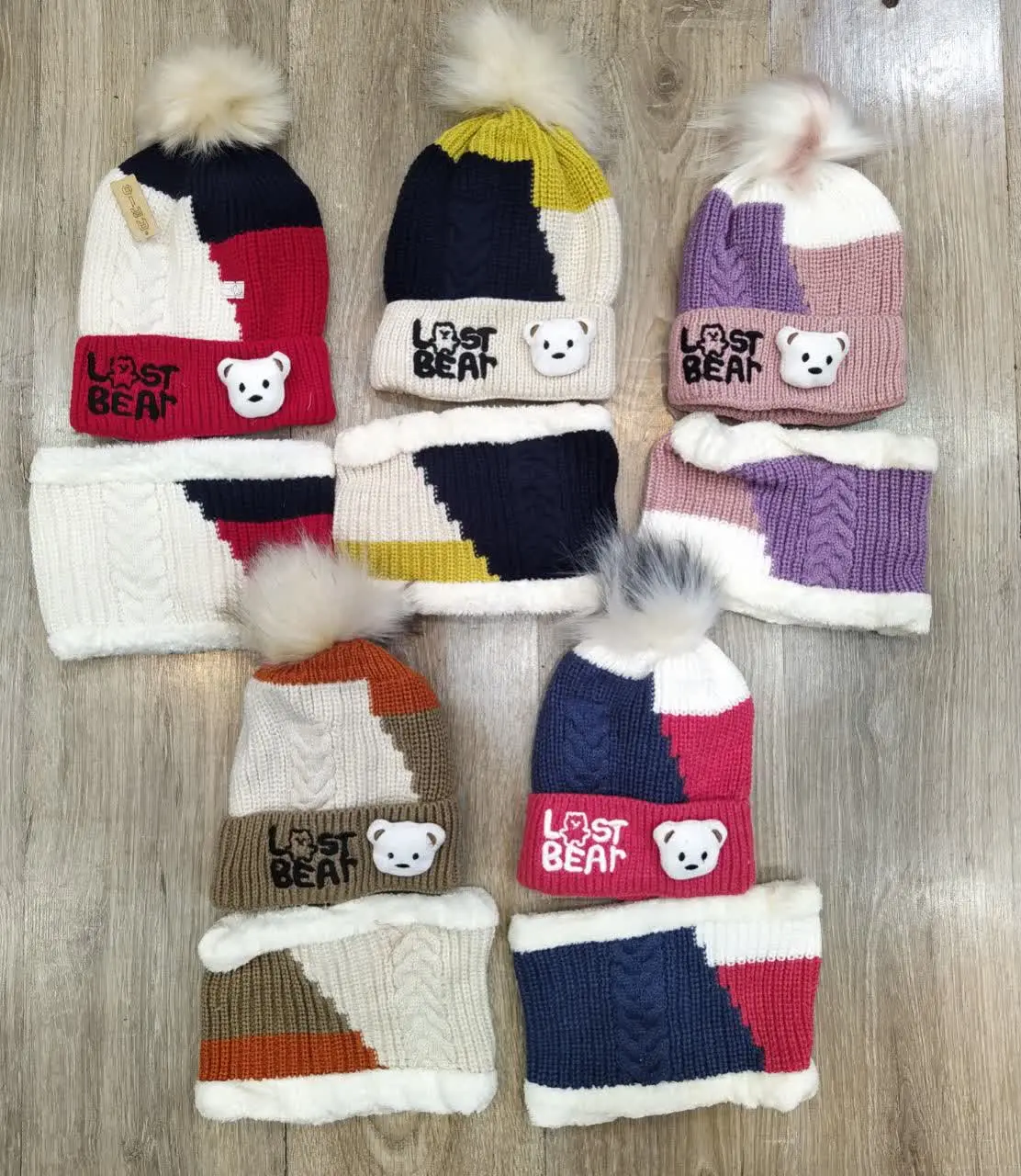 🌨 مدل شال حلقه‌ای دور گردن 
