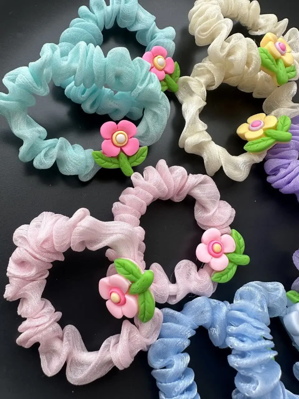 🌸اسکرانچی حریر پیکسل دار