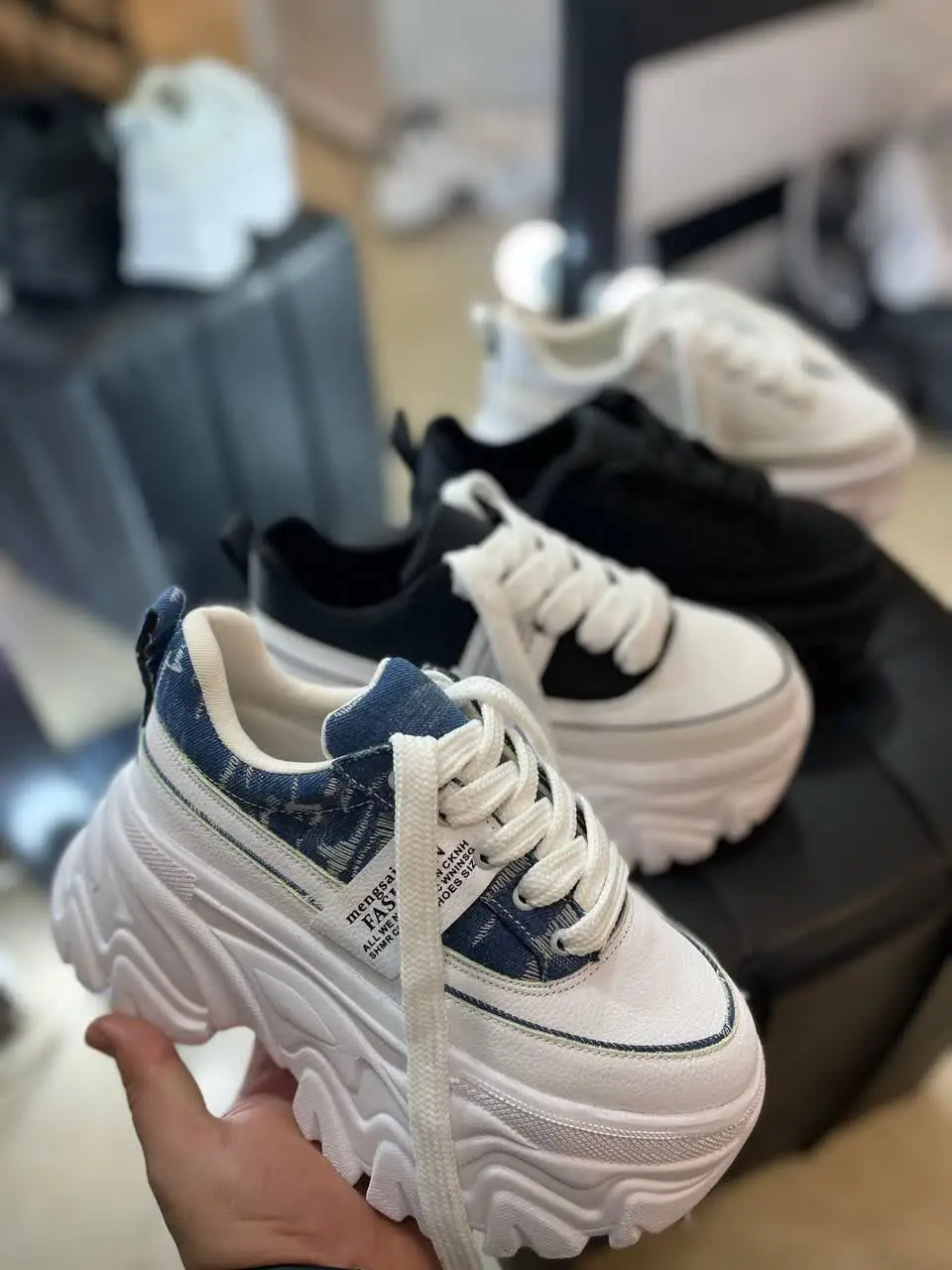 کتونی سوپر لژ 🤌🏼😎 اونم با ا...