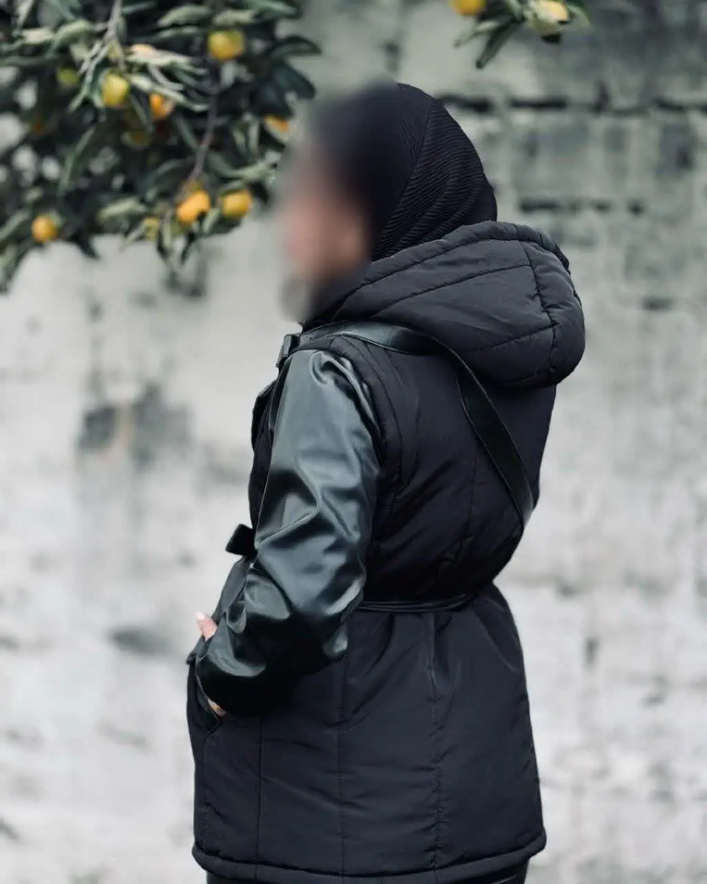 کاپشن آستین چرم اسرا