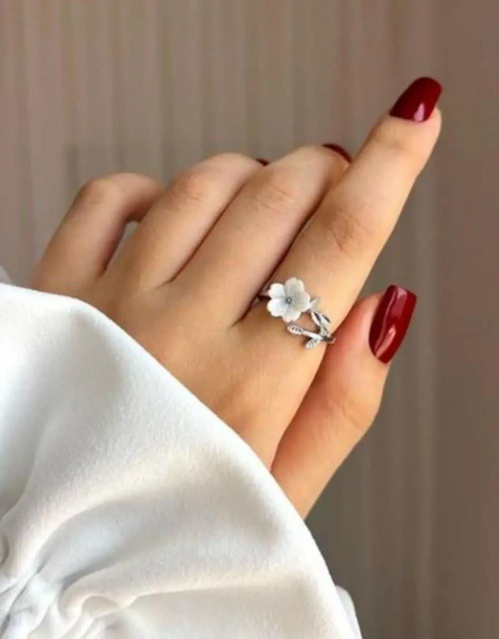 💍انگشتر جواهری گل صدفی 🤗
