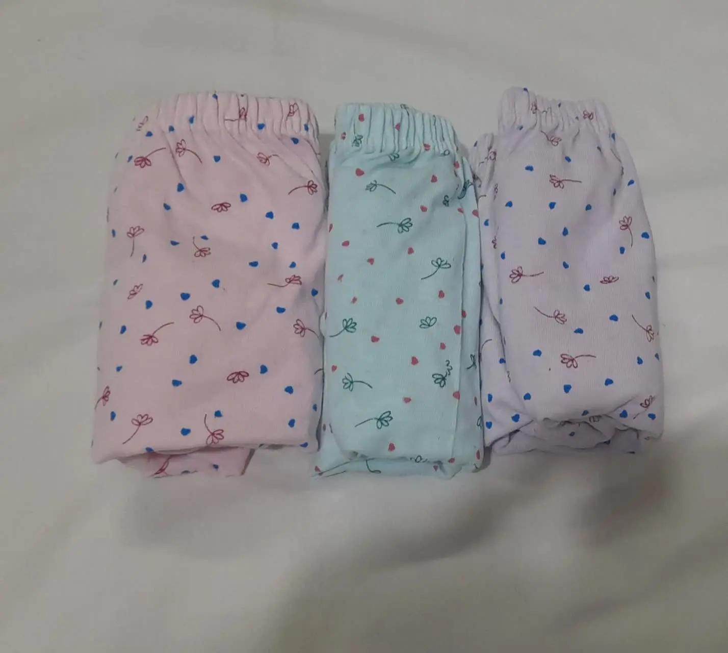 شورت زنانه ۲ ایکس 
