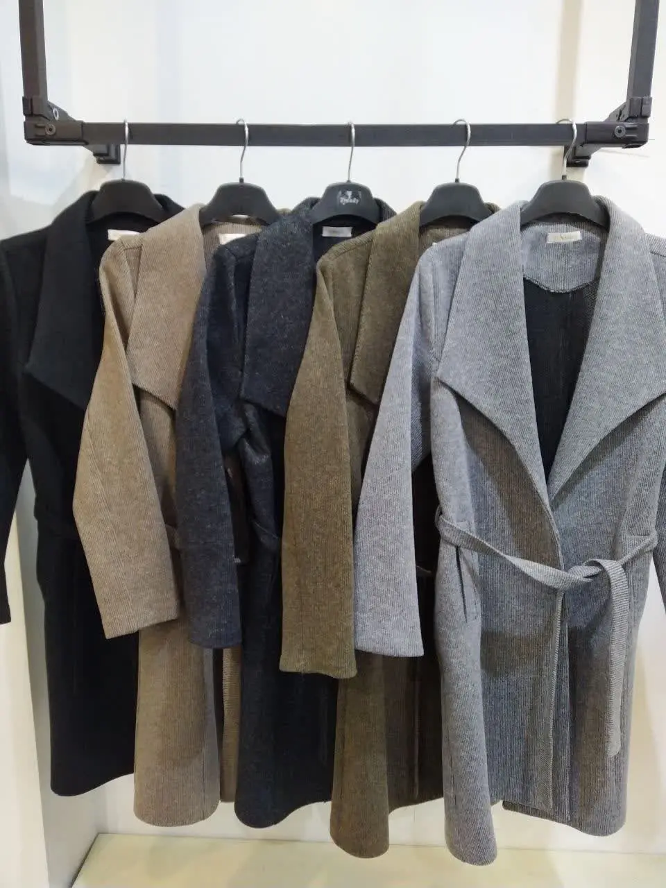 یقه آمریکایی