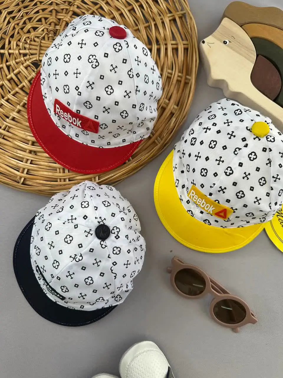 کلاه نقابدار طرح Reebok نوزادی و کودک کد ۷۱۰۷۵ 
