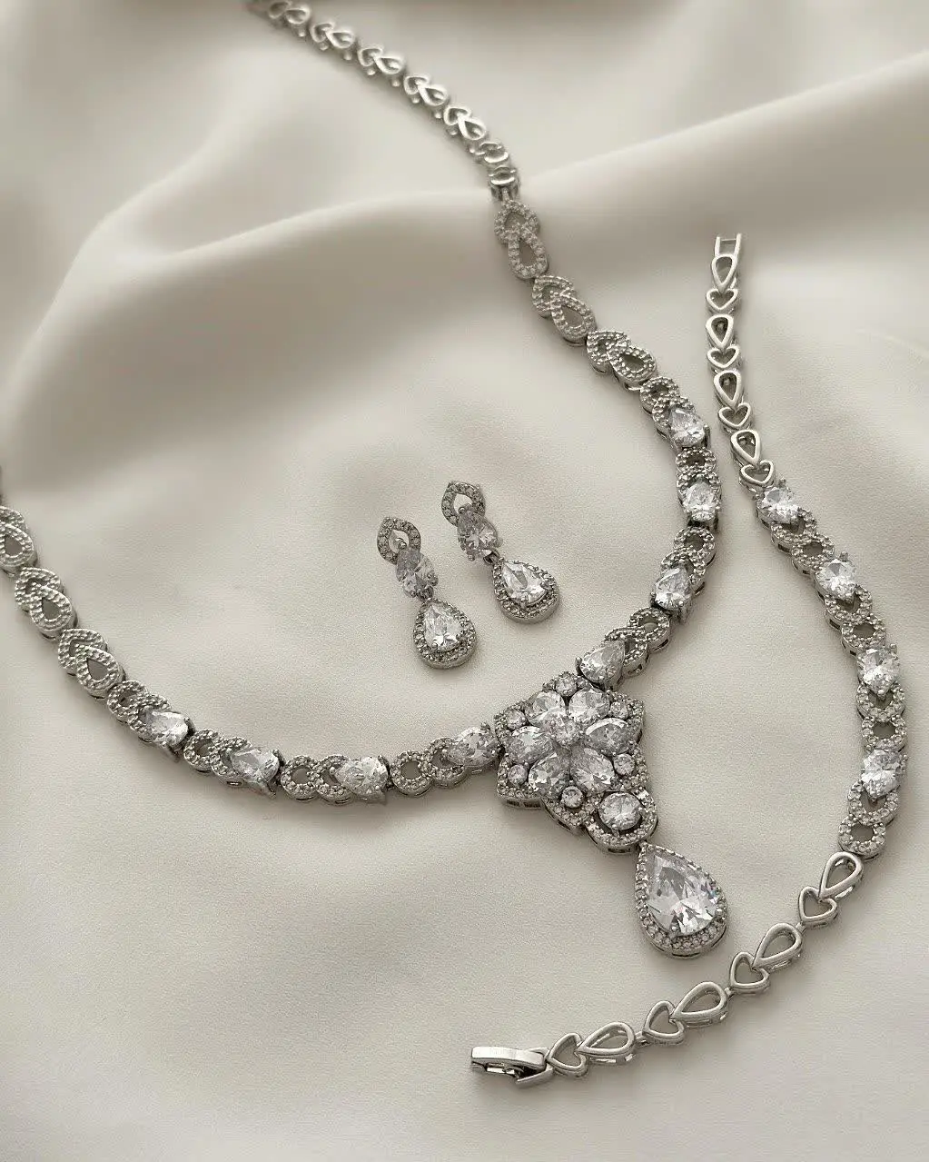 #سرویس جواهری کد ۱۹۵۱
