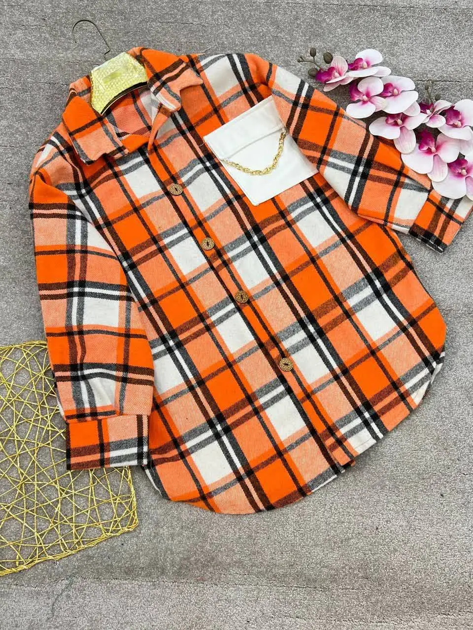 نام: مانتو کریشه
