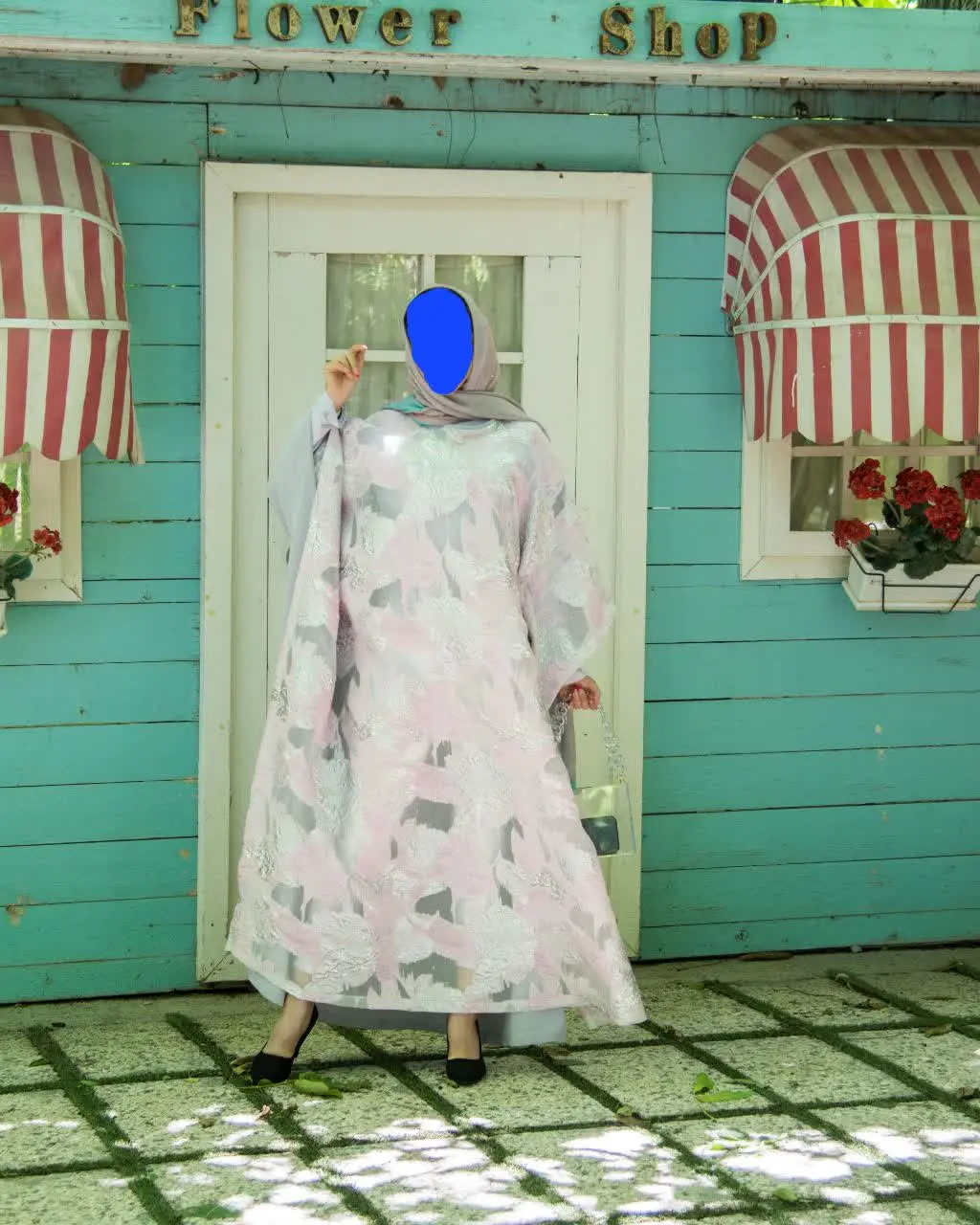 #عبا سفید صورتی
