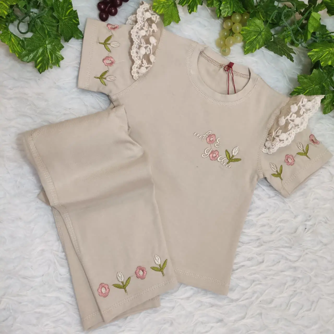 تیشرت و شلوار سرشانه گیپور