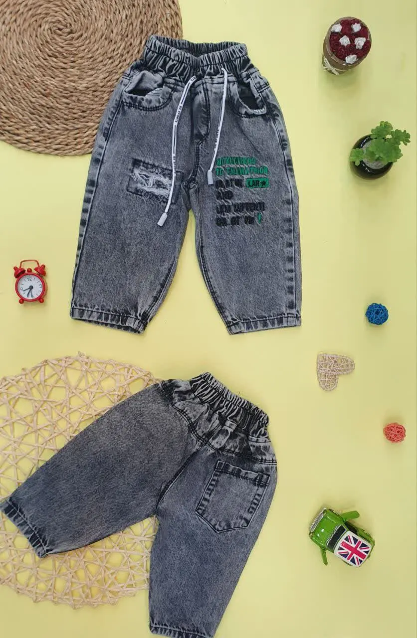 👖شلوار لی نقلی گلدوزی انگلیسی
