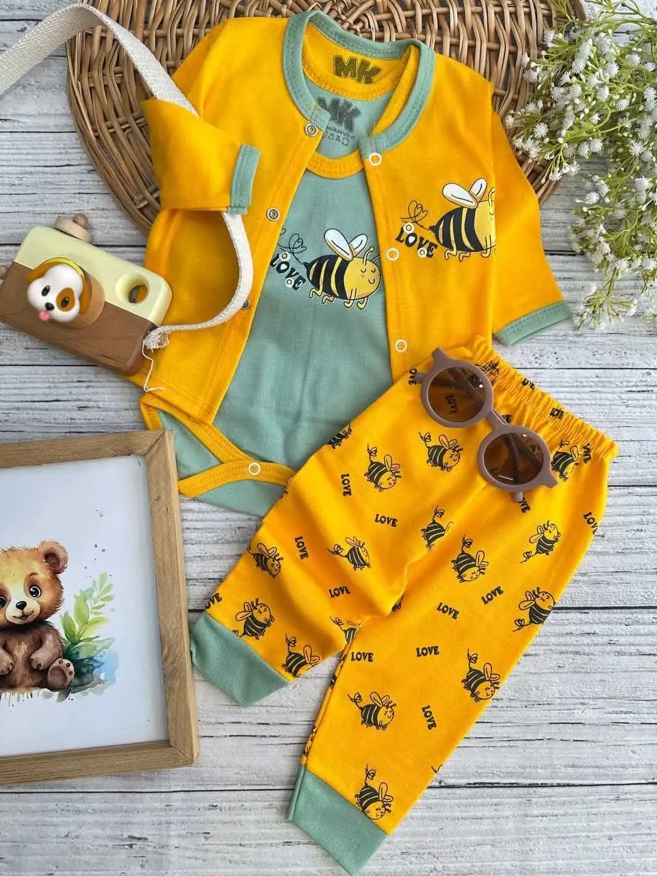 سه تکه زنبور خردلی 🎏 
