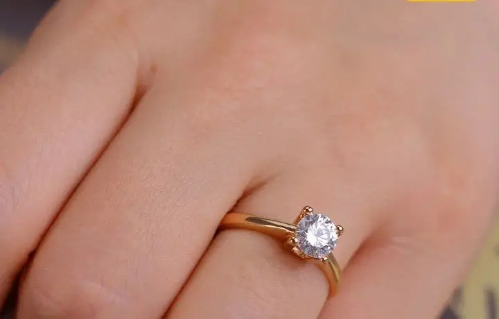 انگشتر تک نگین رنگ ثابت
