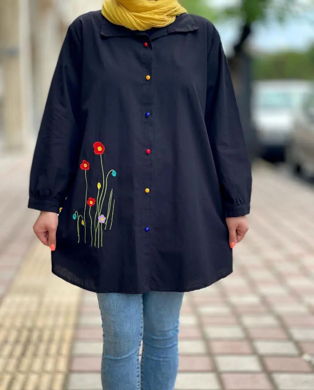 نام: مانتو دکمه رنگی
