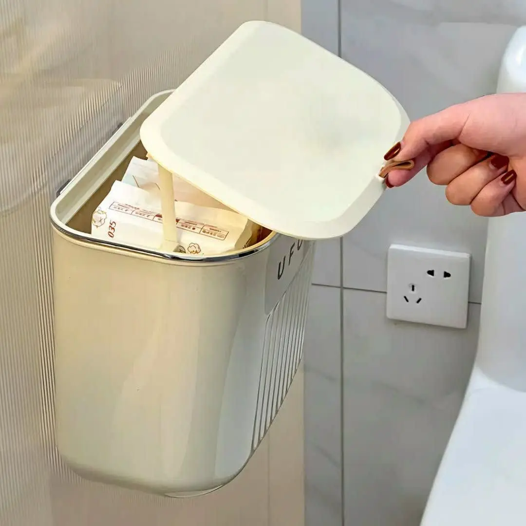 سطل و باکس کابینتی و کنار تخت