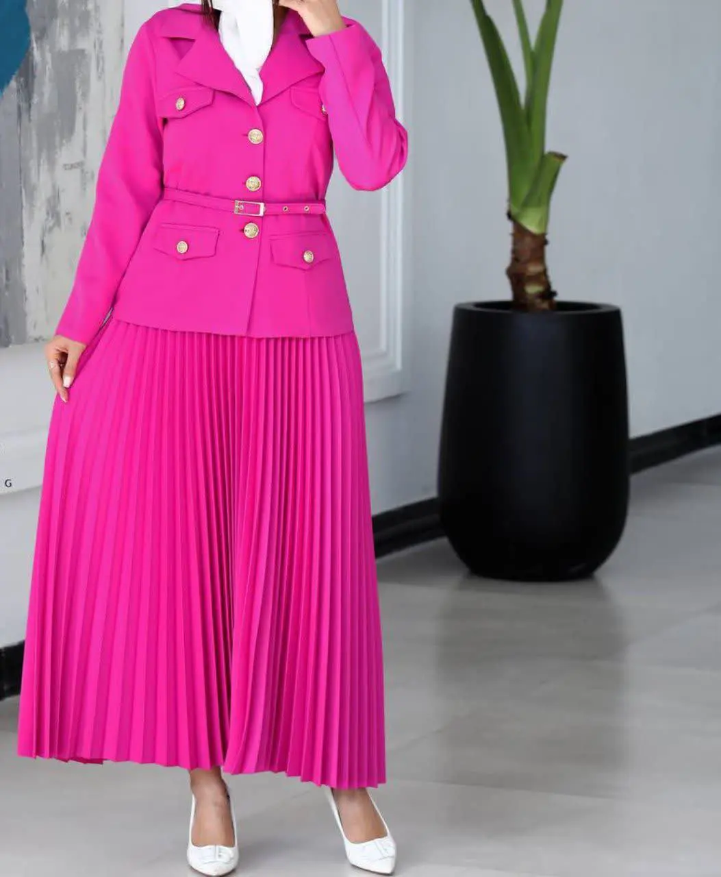 نام: کت دامن کمربند جیران
