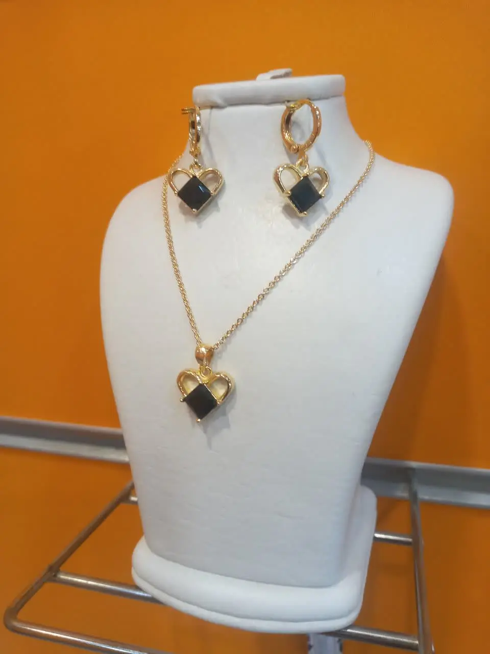 نیم ست قلبی 
