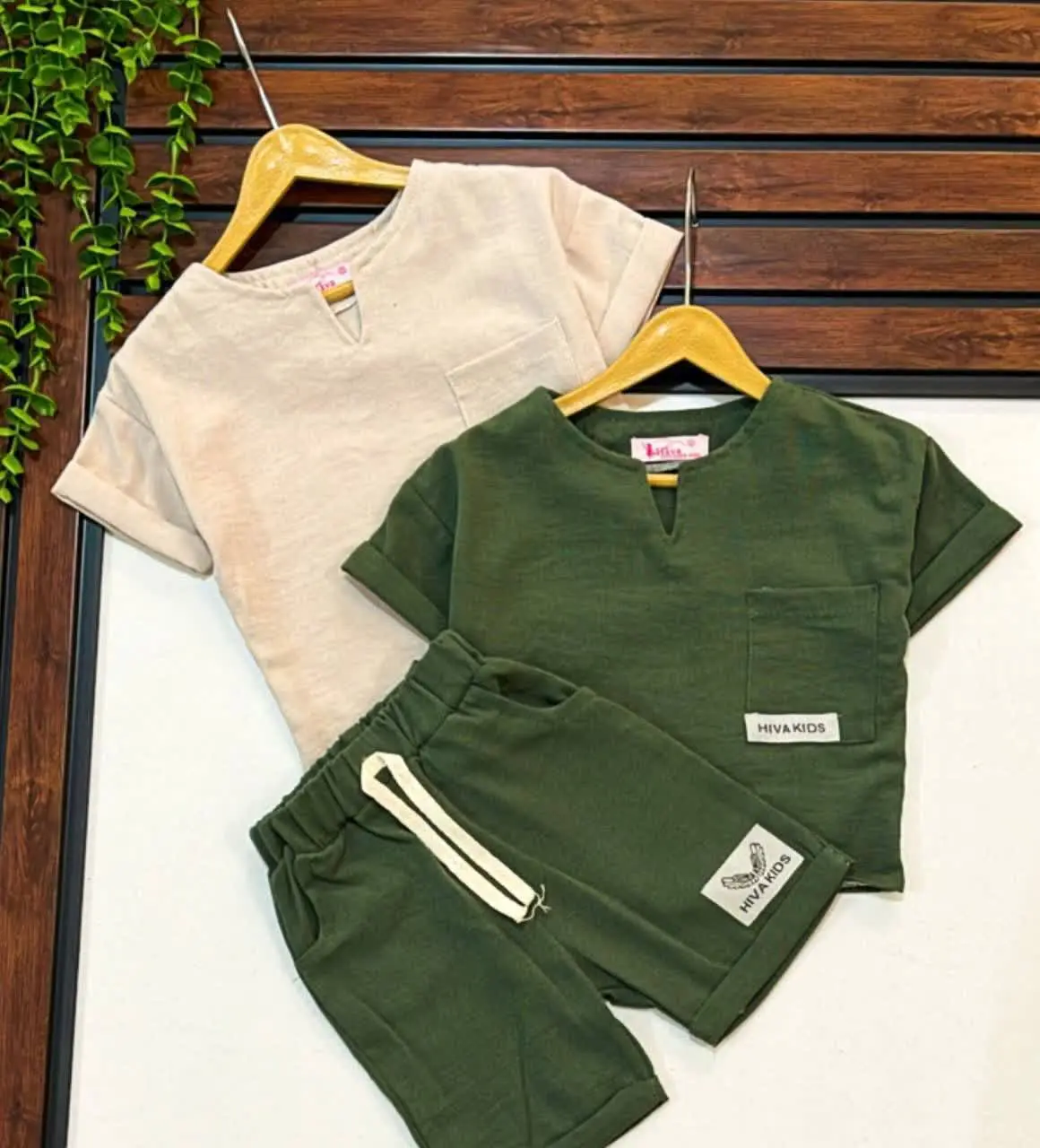 ست سبز سایز ۳۵ موجود
