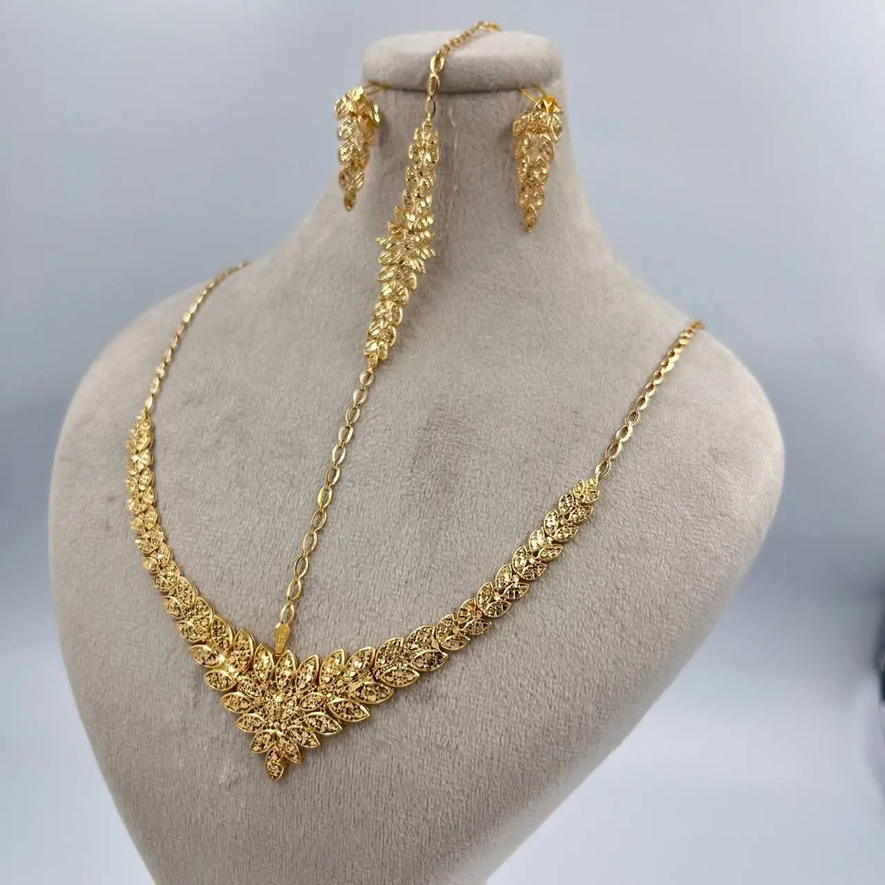 💫💫#سرویس نورا
