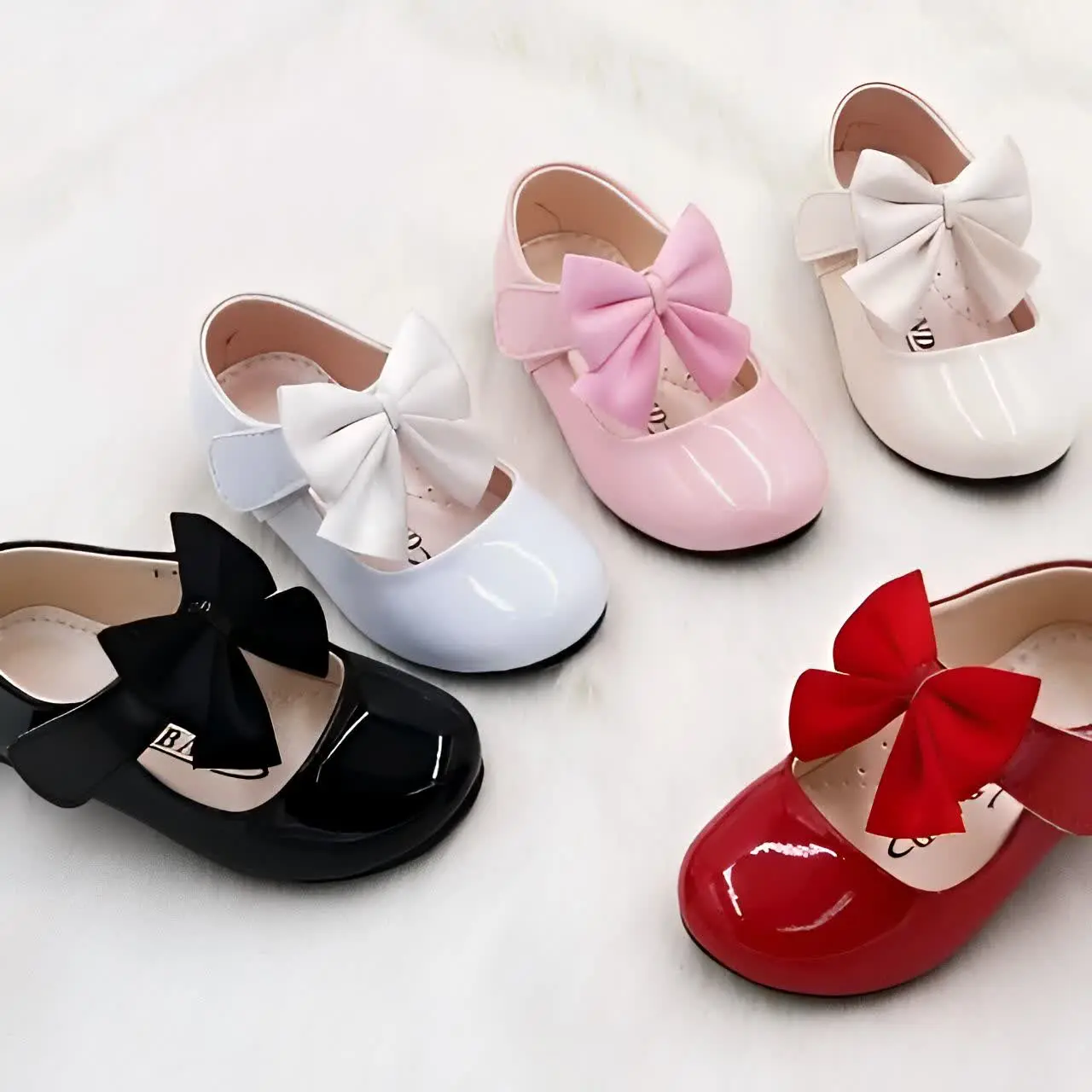 کفش دخترونه باید به همین زیبایی باشه 😍😍
