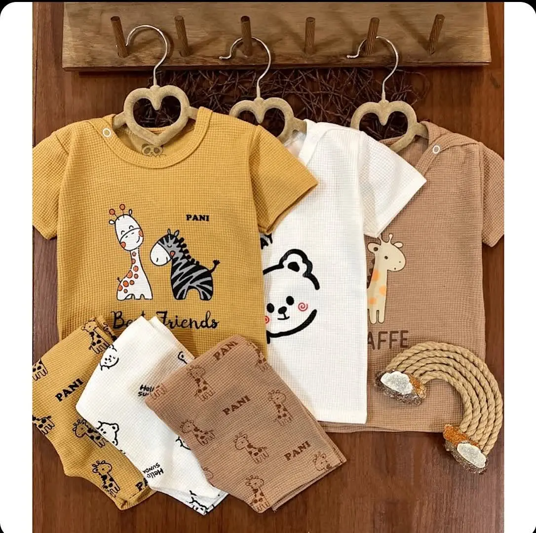 مدل (زرافه قهوه‌ای، زرافه و گورخر نسکافه‌ای، خرسی سفید) 
