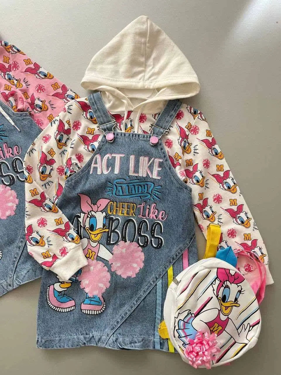 همه چی تموم هس برای عید بهترین گزینه 🤚🏻
