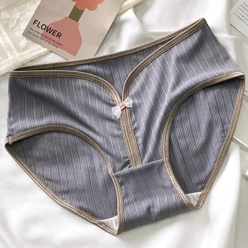 شورت زنانه کبریتی تمام نخ
