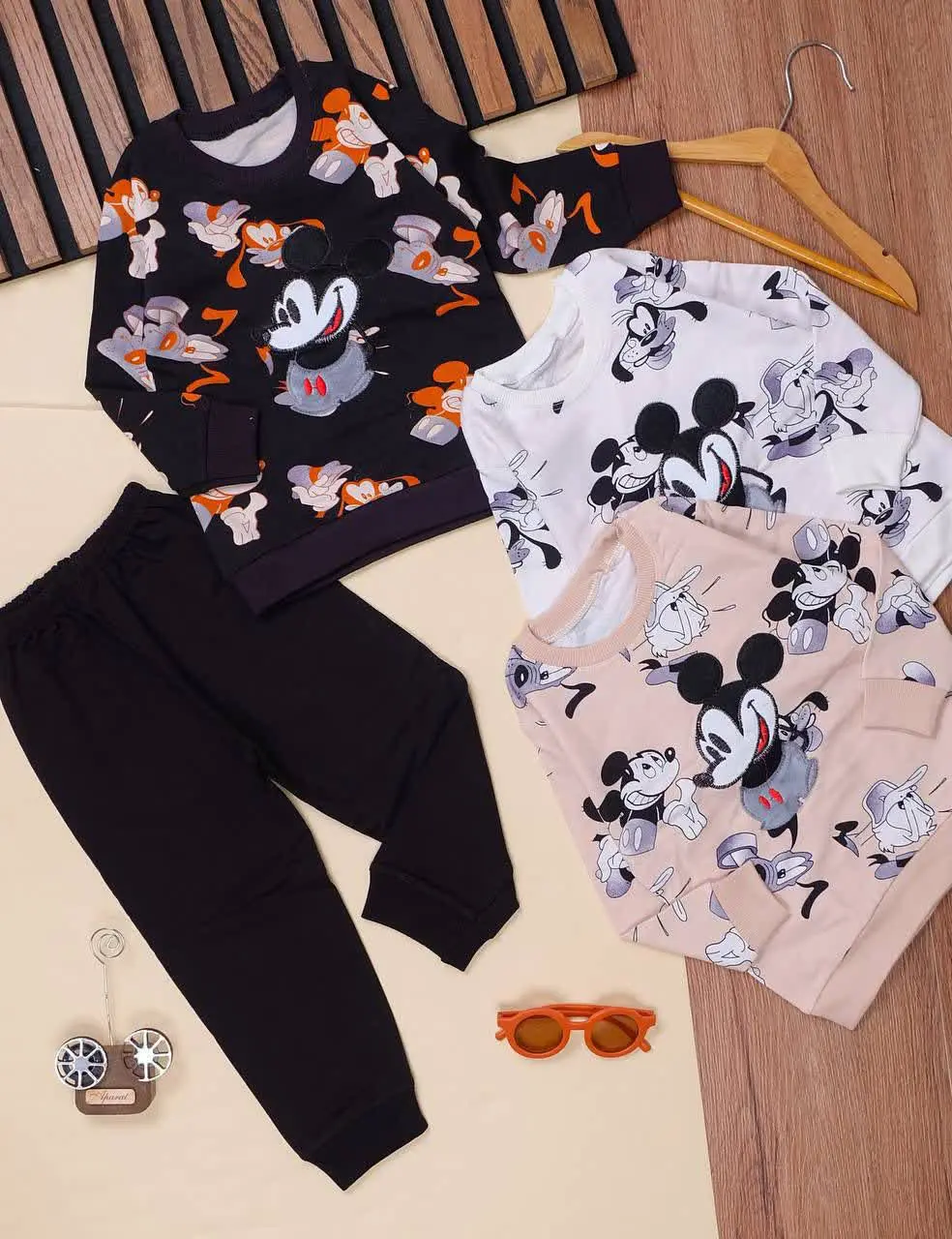 👕نام#بلوز شلوار گلدوزی میکی
