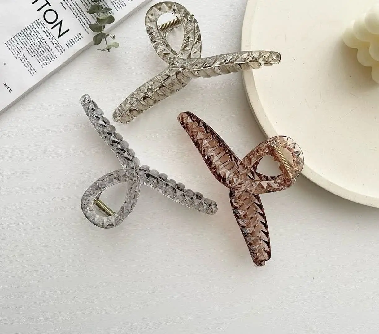 از کلیپس‌های بلوری جذابمون فقط همین سه تا موجوده 
