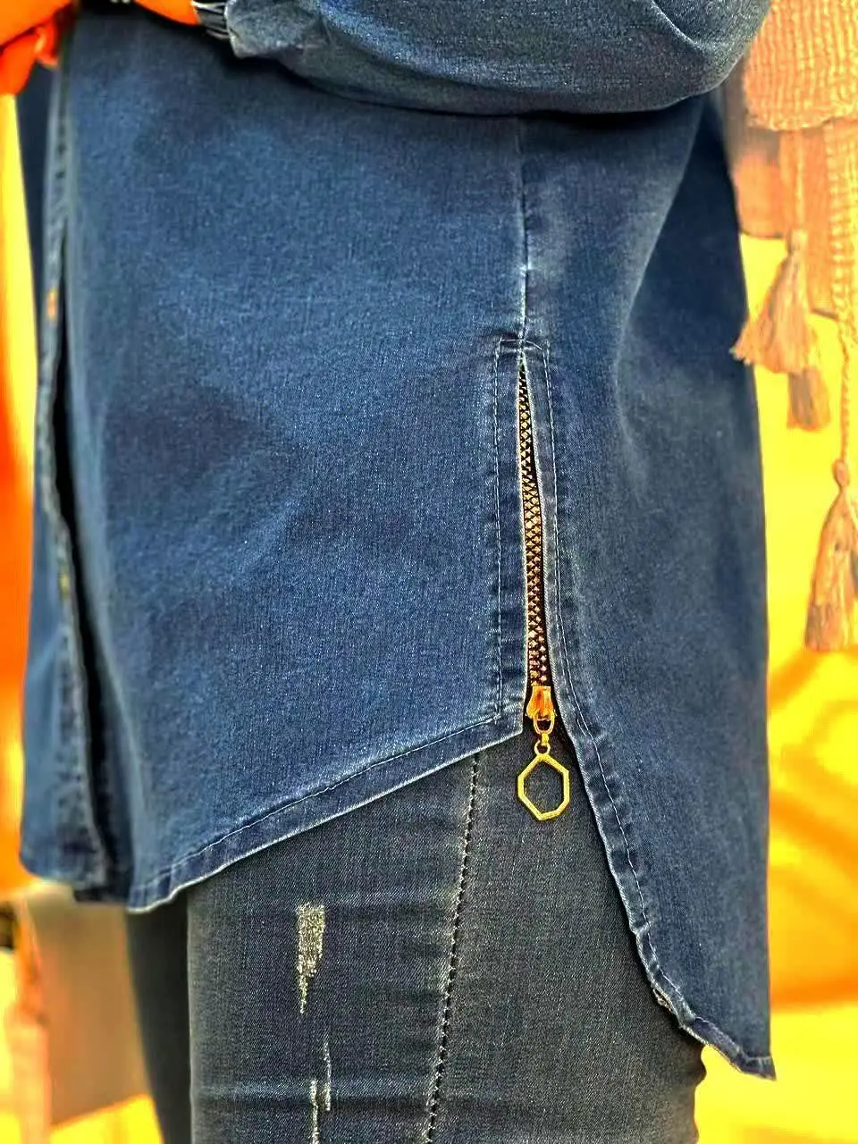 #مانتو طلا با جنس لی کاغذی
