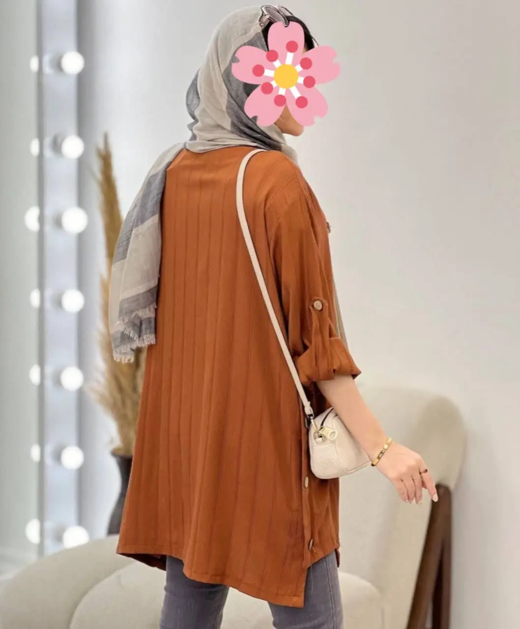 نام: مانتو الیزابت
