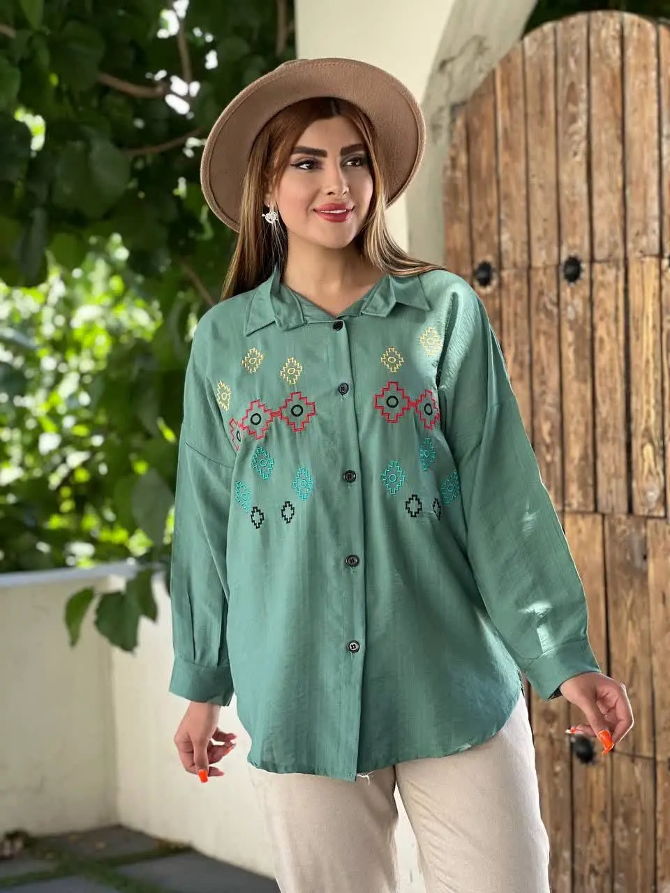 👗شومیز مانتوی گلدوزی سبک و خنک 
