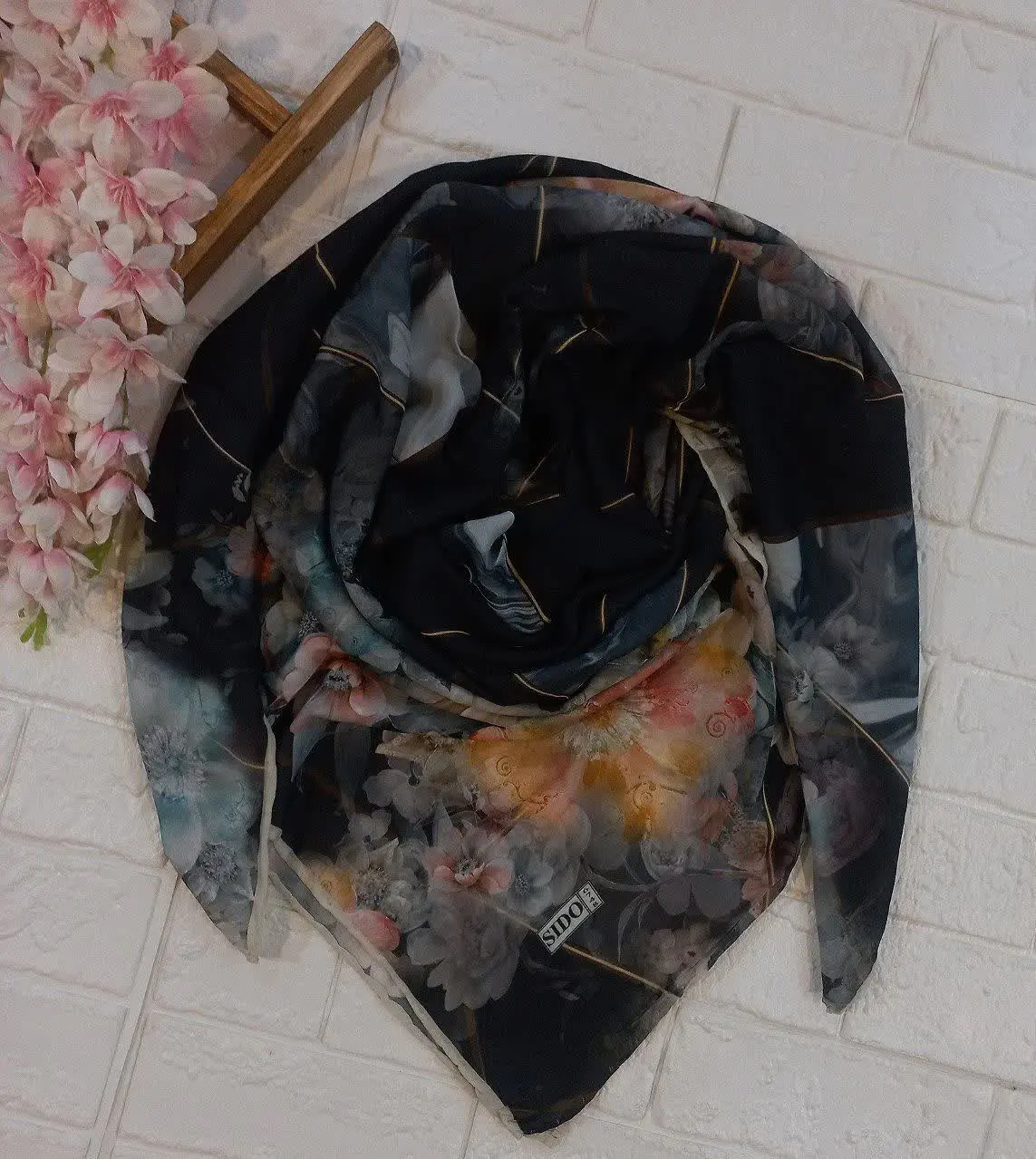 ‏کد ۶۸۴/۶۷۴۸ (۱۵۵gr) 
