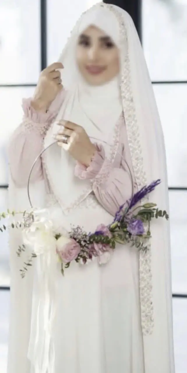 این چادر عروسامون کلی رنگ ب...