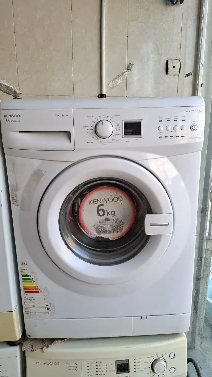 لباسشویی ۶کیلویی کنوود کاملا سالم در حدنو 

