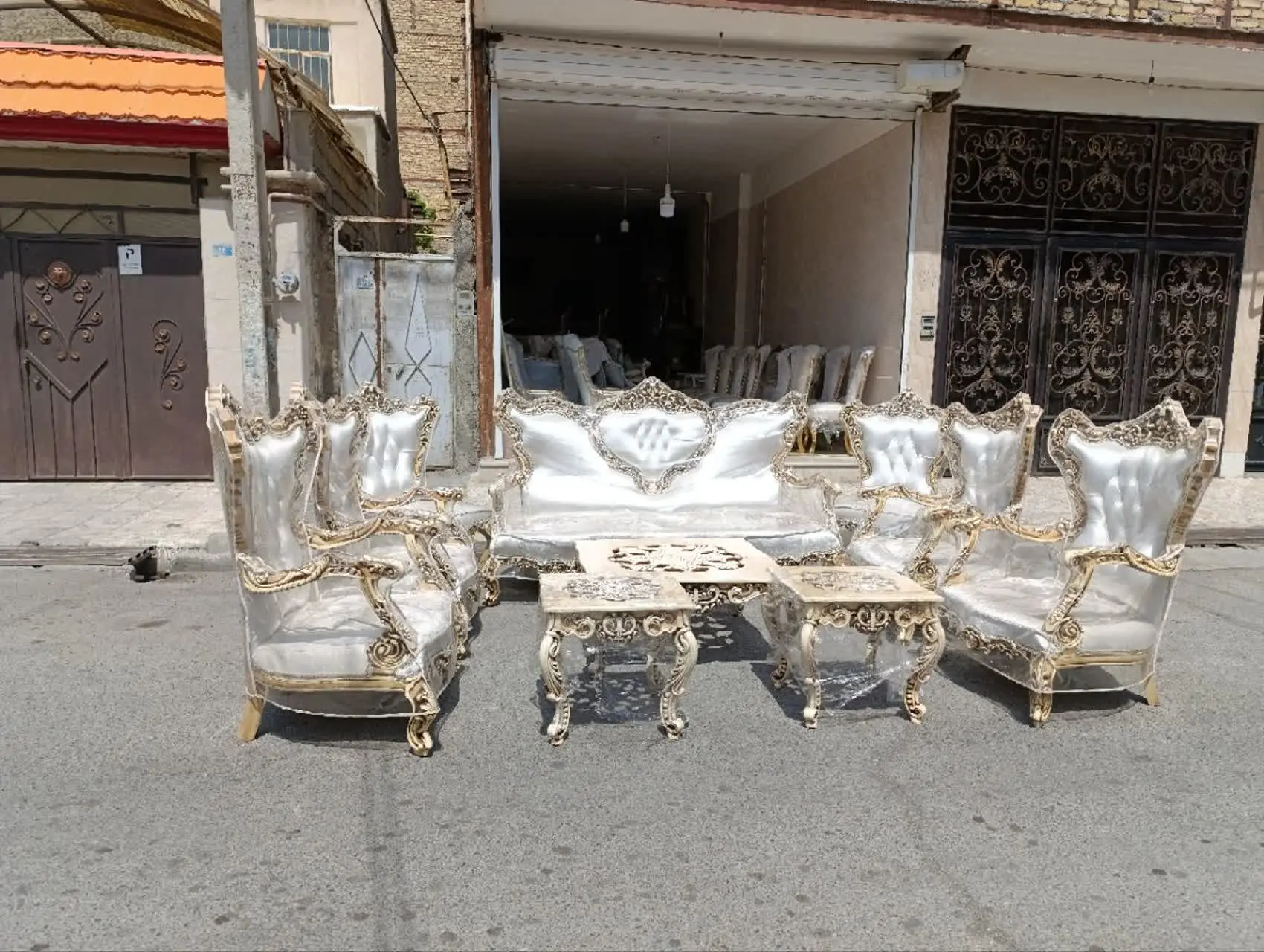 مبل ۹ نفره با کاور 
