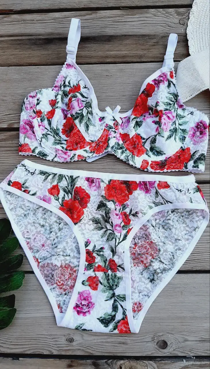 ست دانتل گلدار فوق‌العاده خوشگل😍
