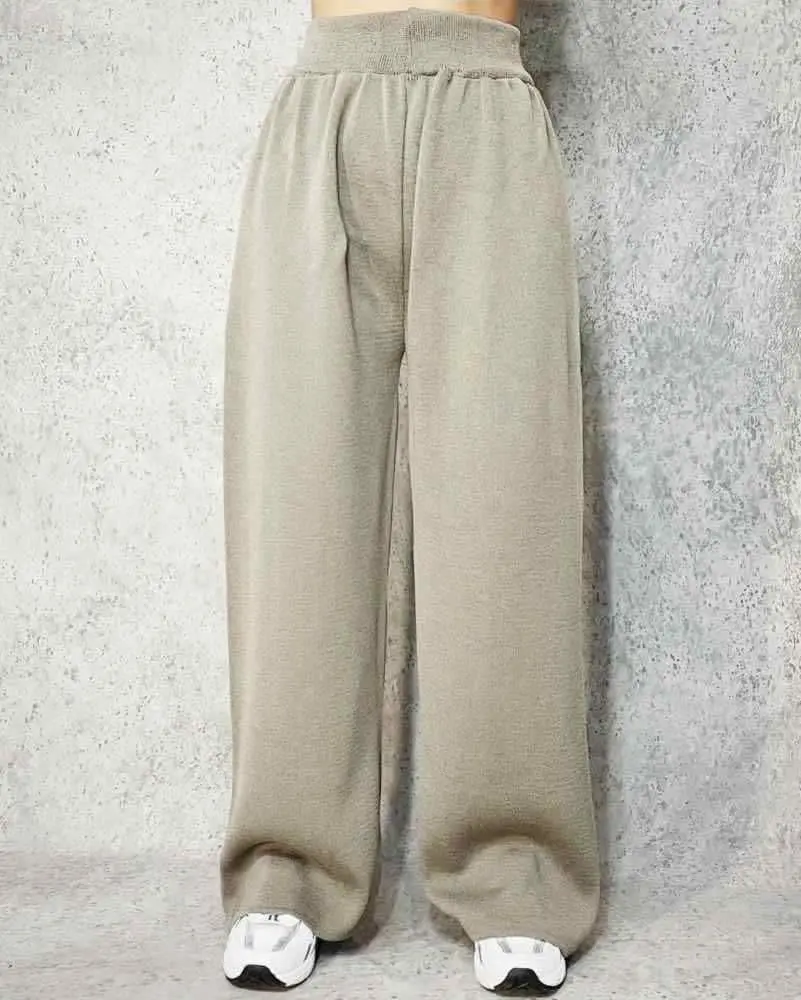 هنوز چندتایی شلوار بافت، او...