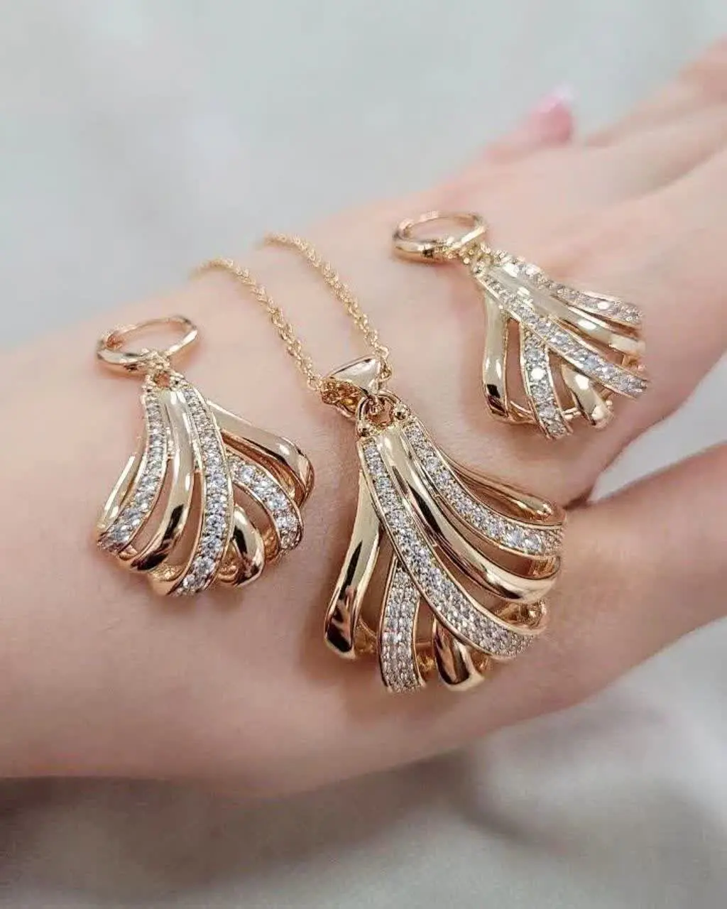 #نیمست بدون زنجیر ژوپینگ کد ۱۶۶۸
