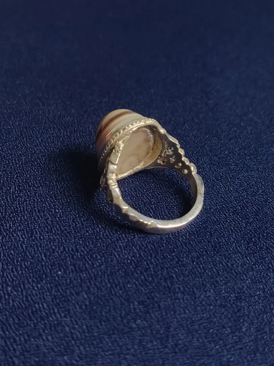 انگشتر عقیق باباقوری
